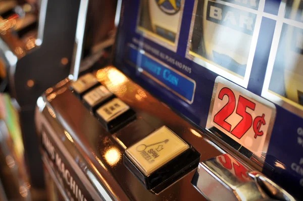 indo911 platform interface showing football markets, live-dealer tables, and slot games